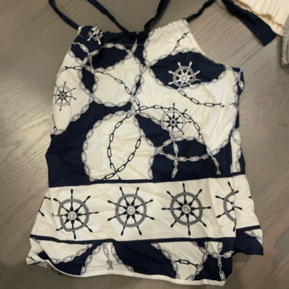 Vineyard vines nautical halter size 2